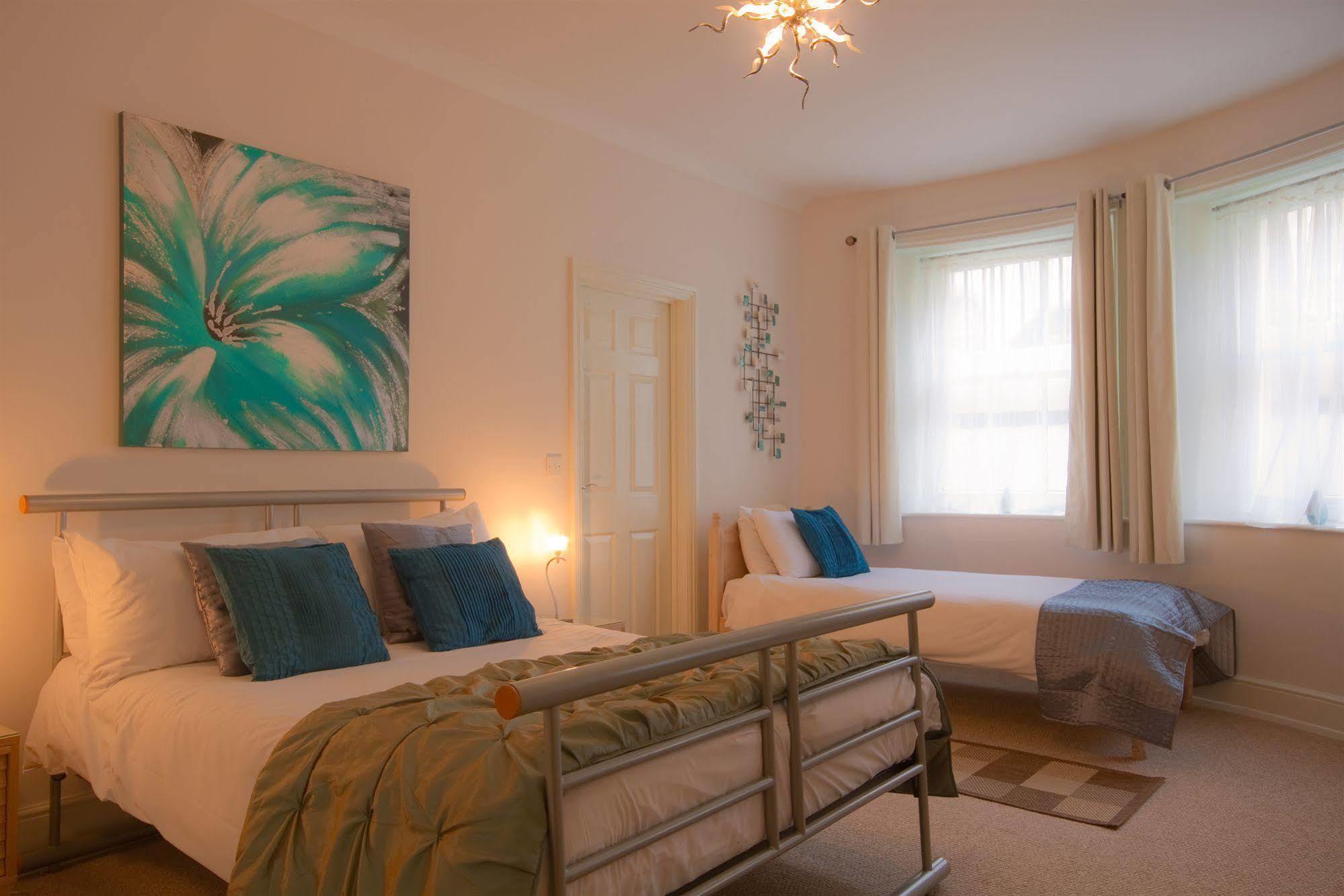 The Guesthouse East Eastbourne Bagian luar foto