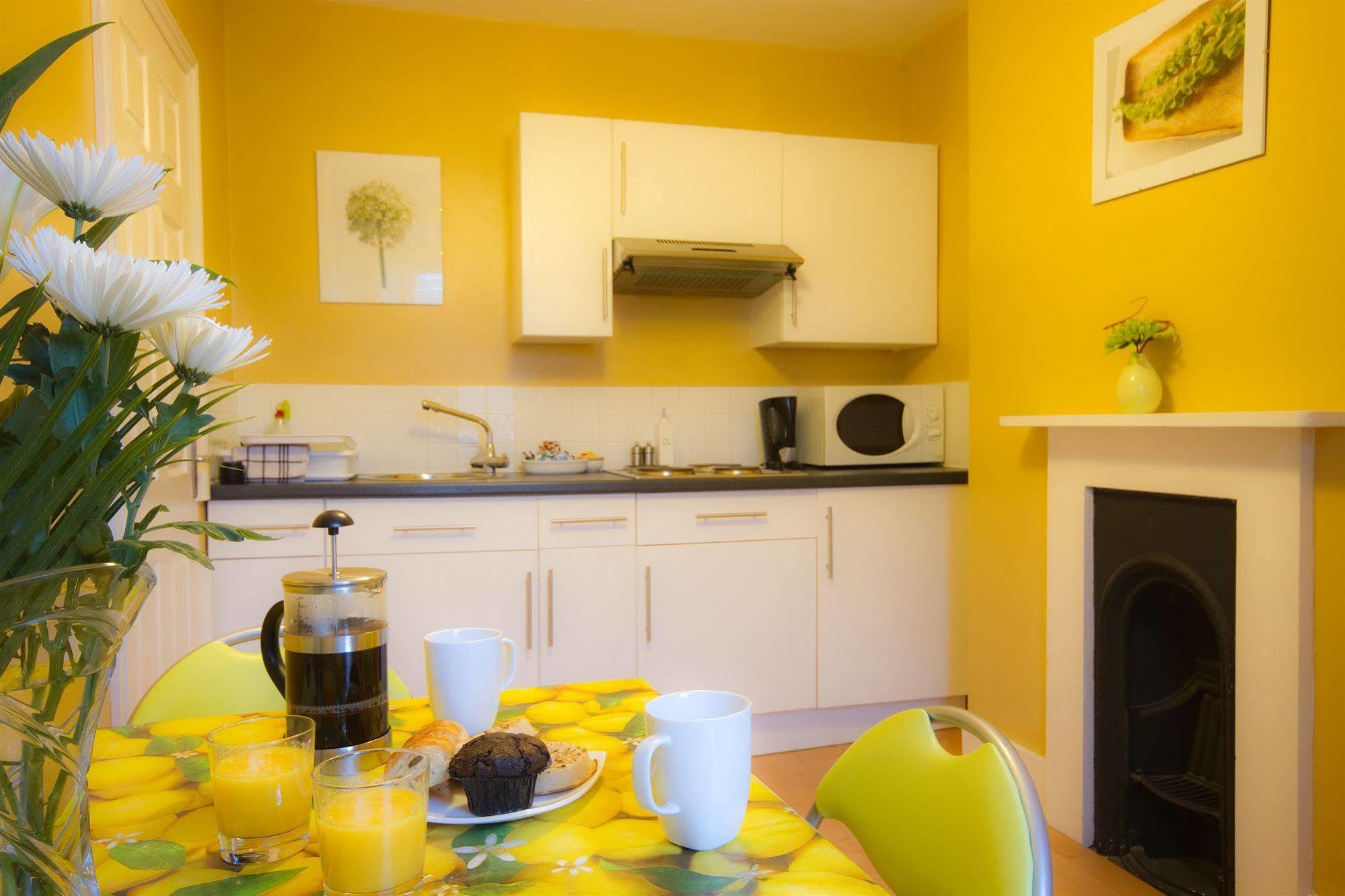 The Guesthouse East Eastbourne Bagian luar foto