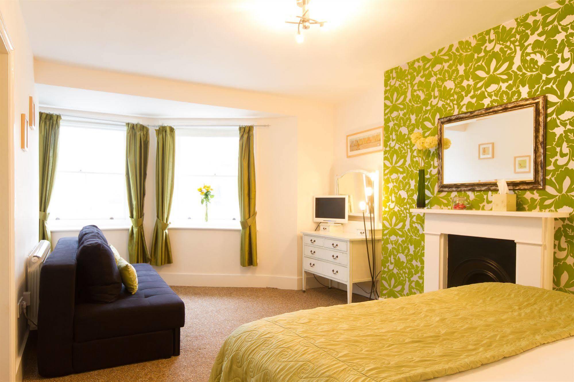 The Guesthouse East Eastbourne Bagian luar foto