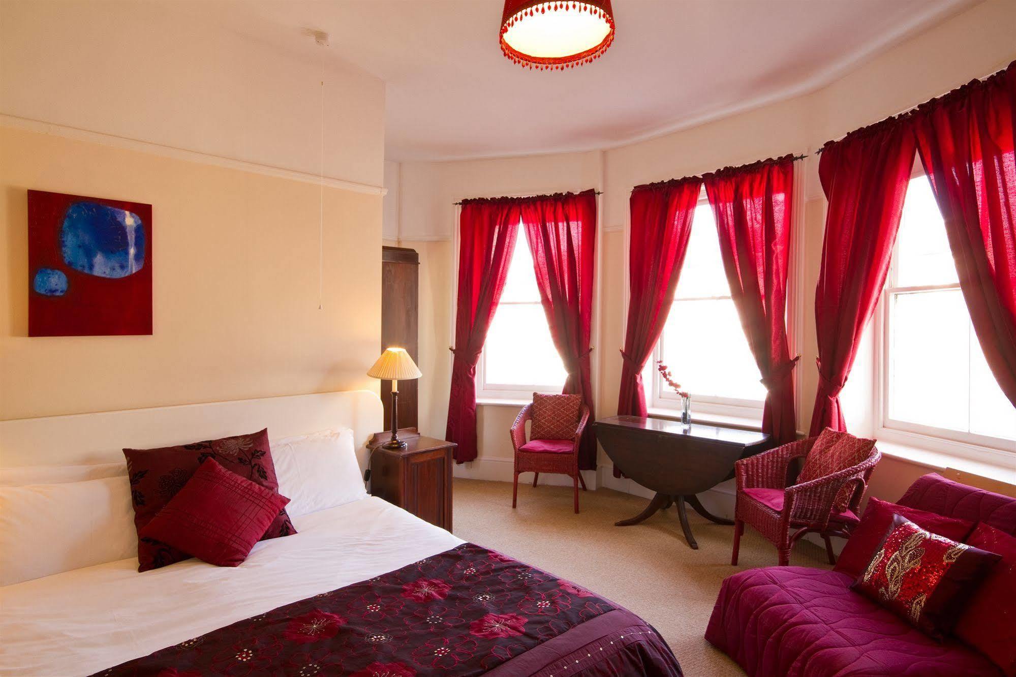 The Guesthouse East Eastbourne Bagian luar foto